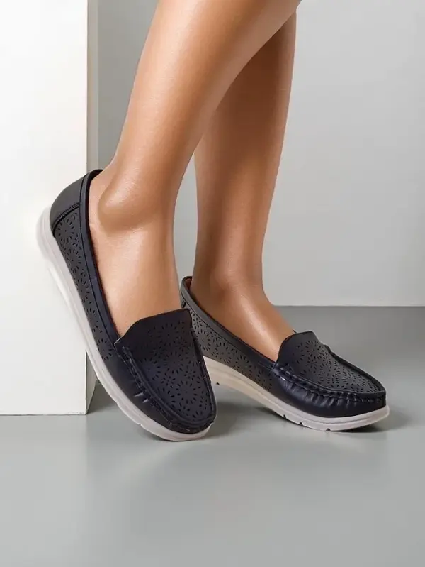 Resti Resti Ladies' perforated moccasins Besset