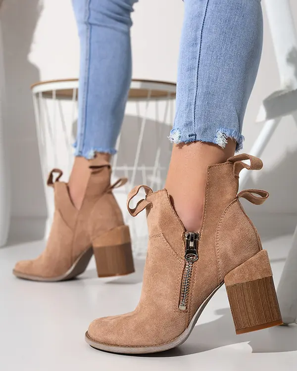 Resti Resti Light brown women's boots on a square post Darera - Footwear