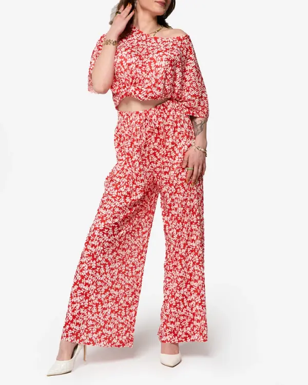 Resti Resti Red women's pleated set with black flowers - Clothing