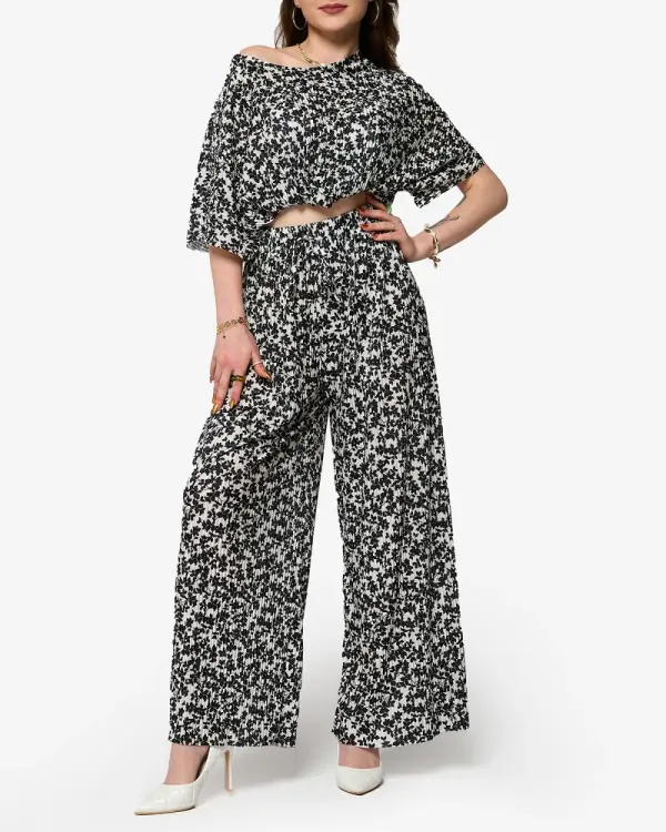 Resti Resti White women's pleated set with black flowers - Clothing
