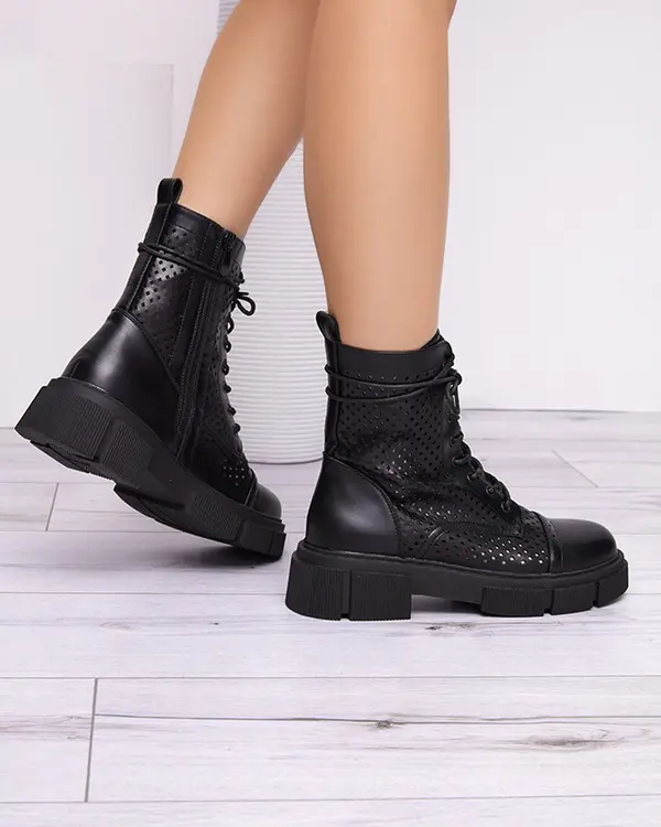 Resti Resti Women's black openwork ankle boots with a flat heel Rolika - Footwear