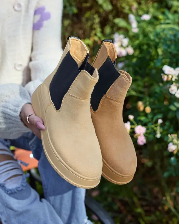 Resti Resti Women's boots a'la snow boots in camel color Uteris