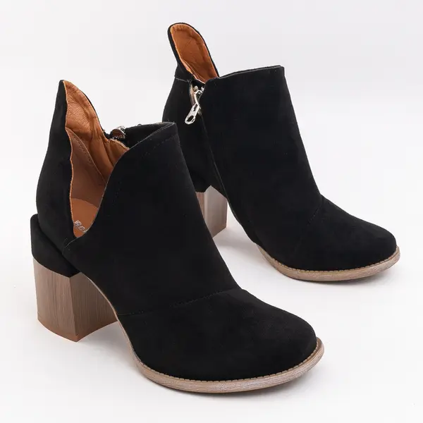 Resti Resti Women's boots with cut-outs in black Plinara - Footwear
