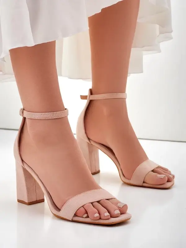 Resti Resti Women's eco suede sandals Qwadrat