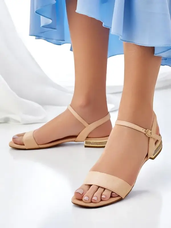 Resti Resti Women's flat sandals Aronies