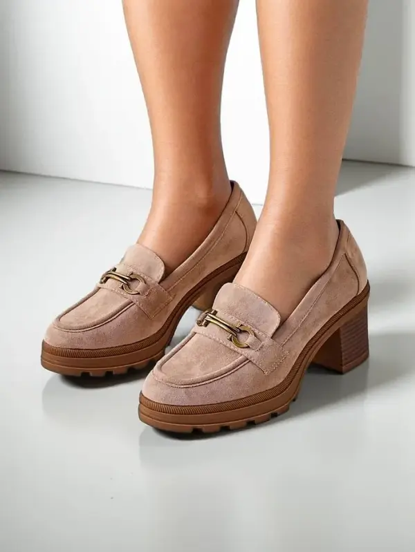 Resti Resti Women's heeled moccasins Tollinge