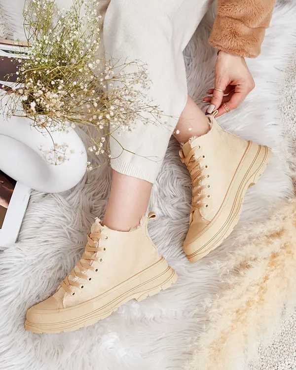 Resti Resti Women's insulated sport shoes a'la sneakers Benvilo