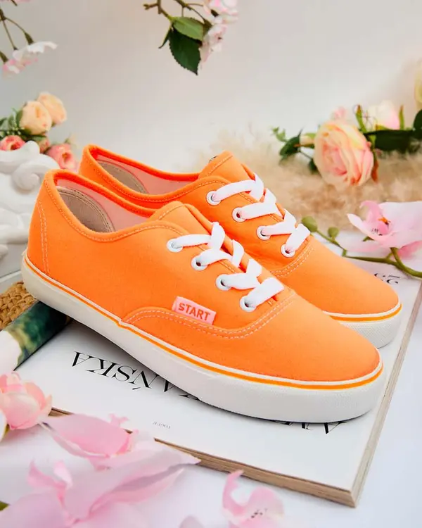 Resti Resti Women's Lotiope Sneakers