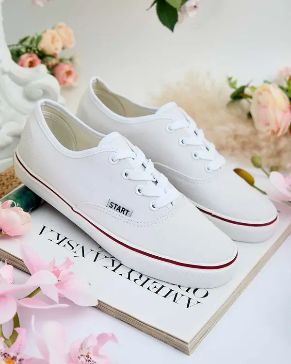 Resti Resti Women's Lotiope Sneakers