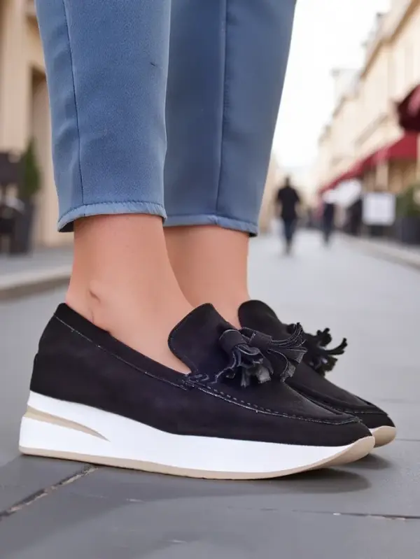 Resti Resti Women's moccasins on a low wedge Fethole