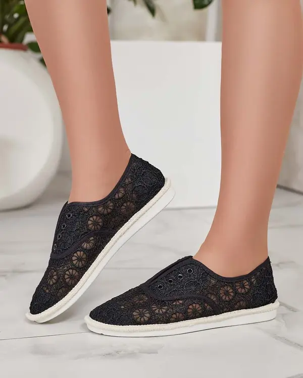 Resti Resti Women's openwork Nurram sneakers