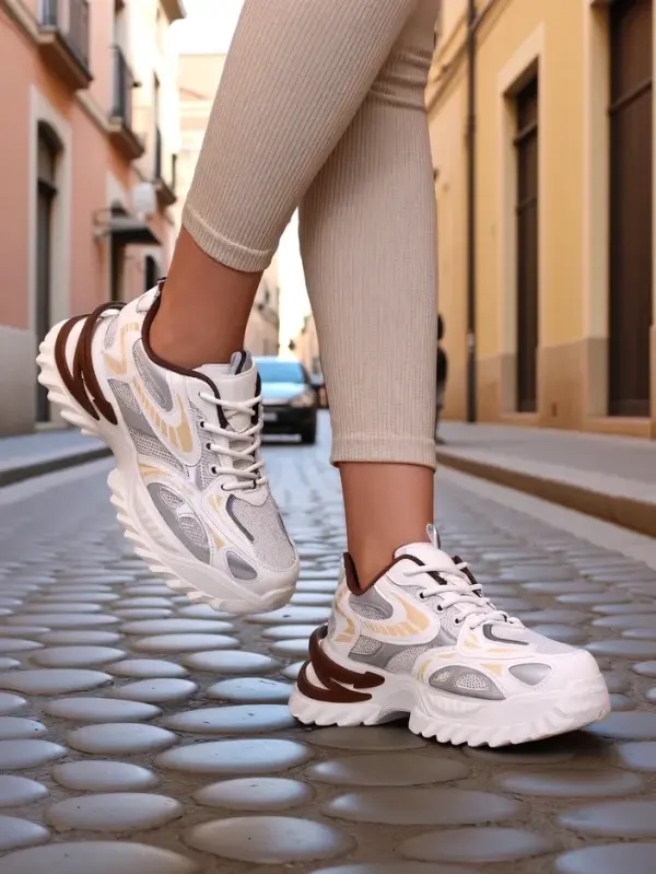 Resti Resti Women's patent sneakers Leysi