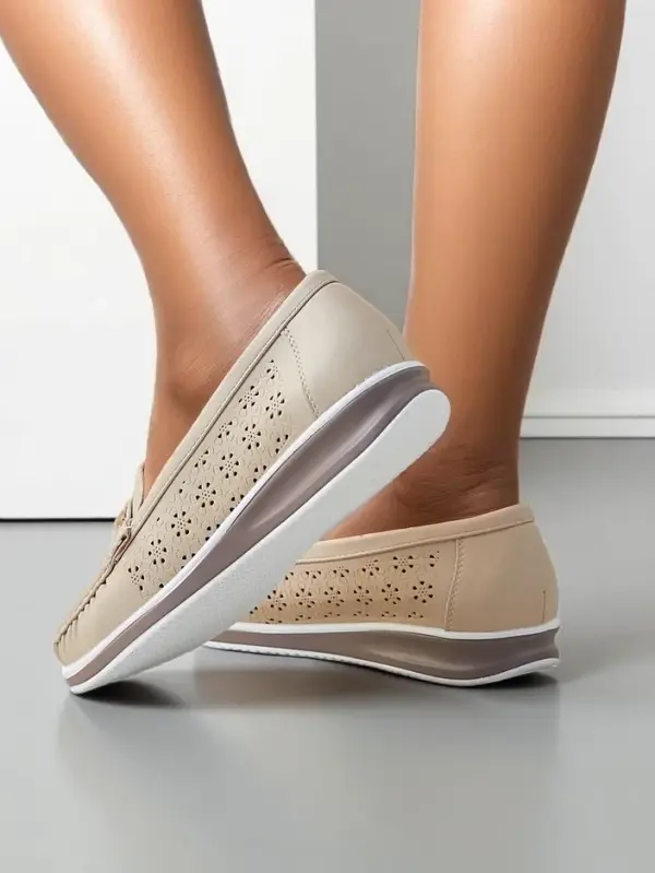 Resti Resti Women's perforated moccasins Cerro