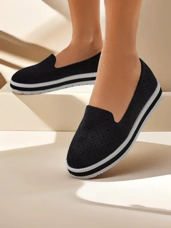 Resti Resti Women's perforated moccasins Cerrole