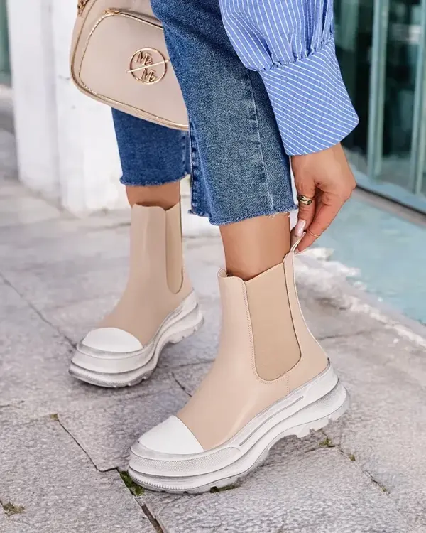 Resti Resti Women's Slip-on Boots Anerr