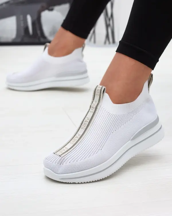 Resti Resti Women's slip-on sports shoes with lettering in white Cerppa- Footwear