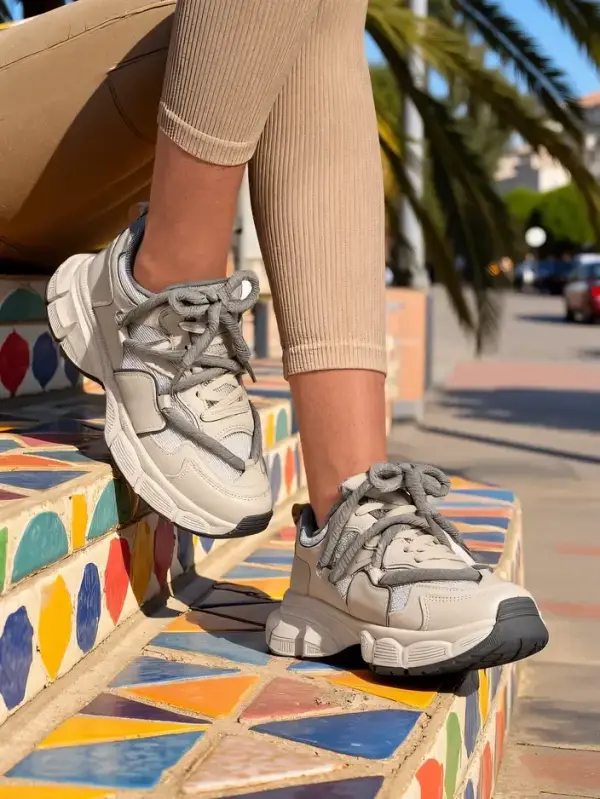 Resti Resti Women's Sneakers Ottoles