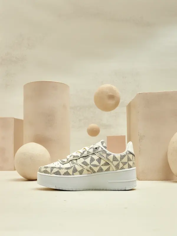 Resti Resti Women's sports shoes with Ozofio print