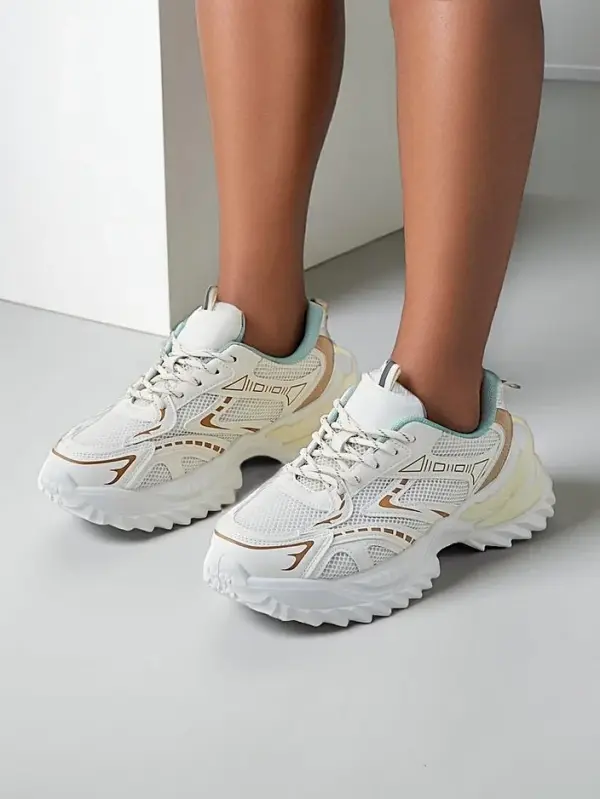 Resti Resti Women's sports sneakers on a thicker sole Nettes