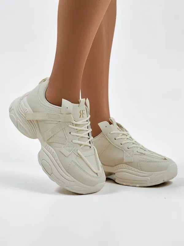 Resti Resti Women's sporty sneakers with a thicker sole Quensi