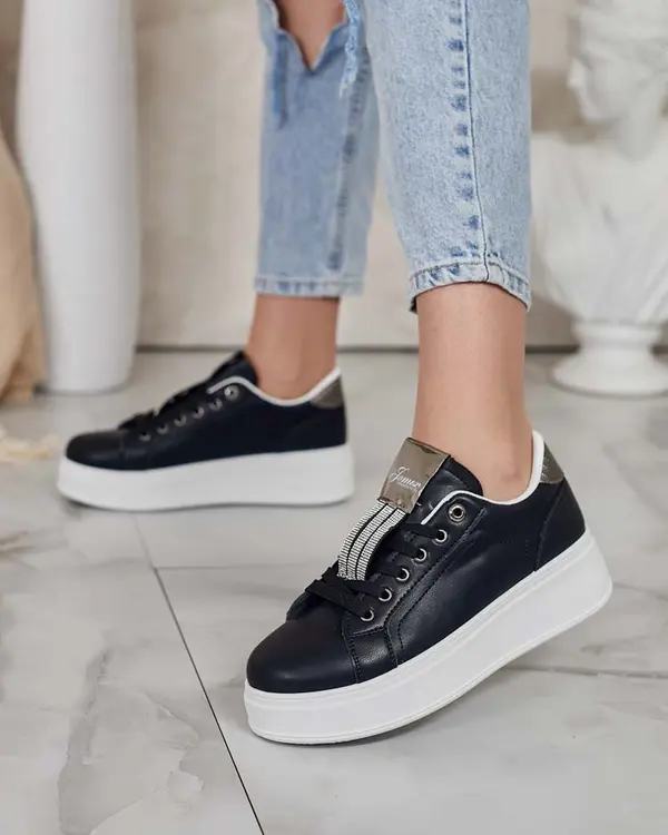 Resti Resti Women's sporty sneakers with zircons Jocix