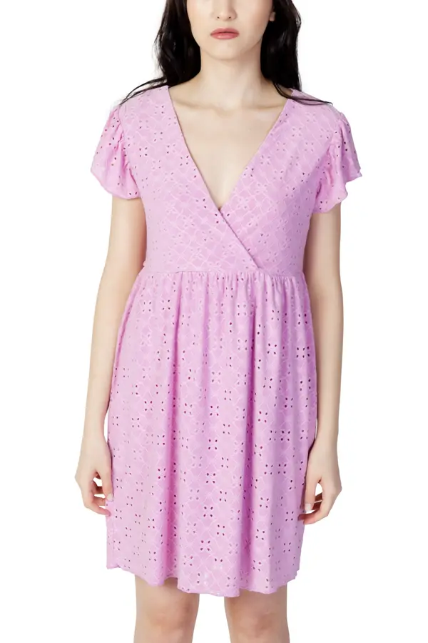 Jacqueline de Yong Roza mini obleka z V-izrezom