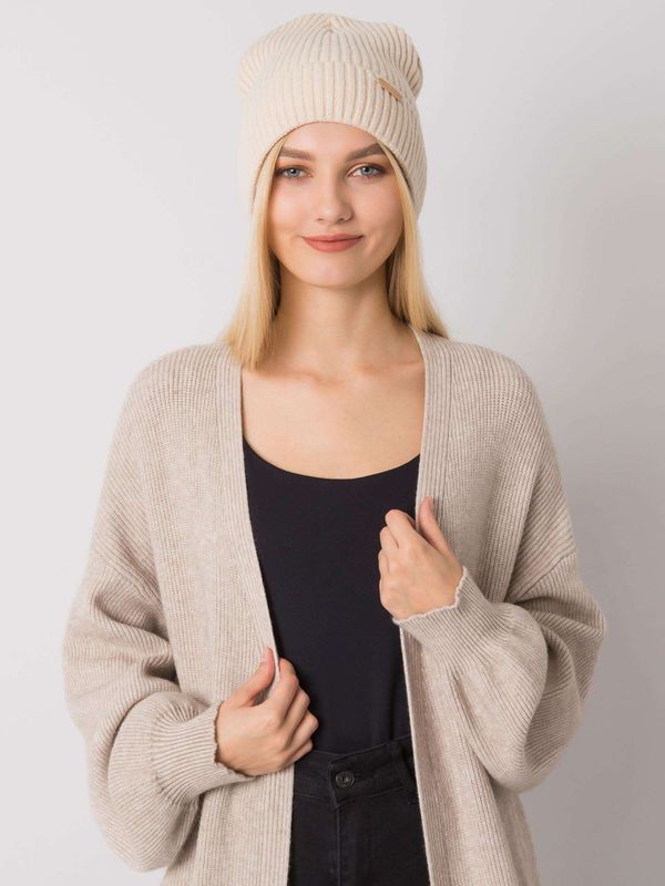 Fashionhunters RUE PARIS Beige knitted beanie