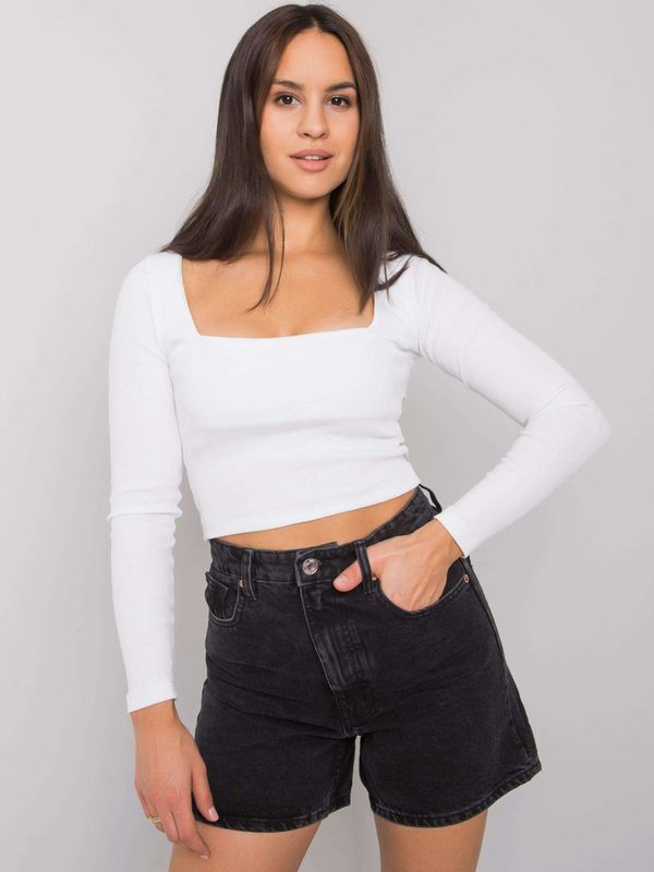 Fashionhunters RUE PARIS White short ribbed blouse