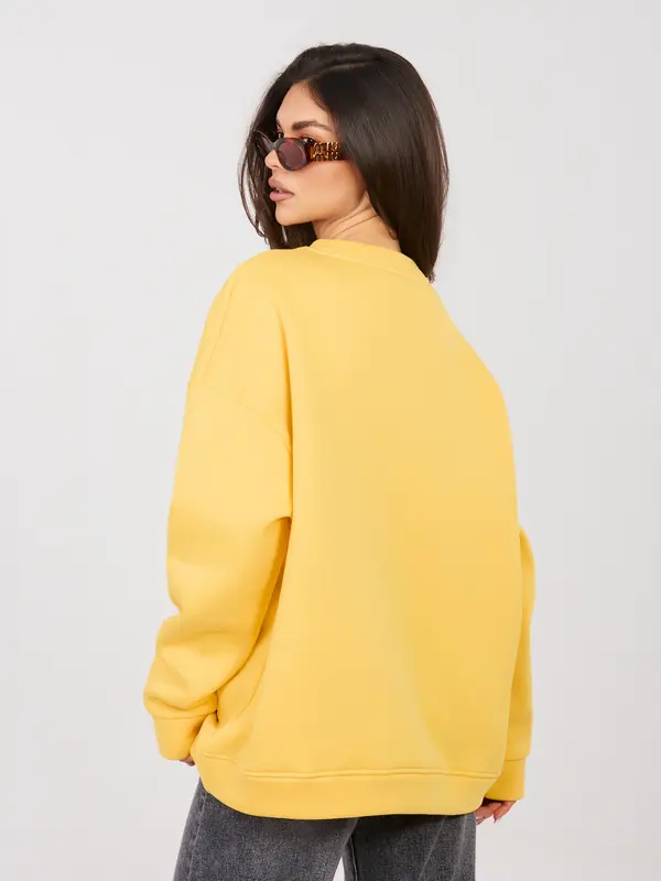 RUE PARIS Rumen oversized pulover z našitki