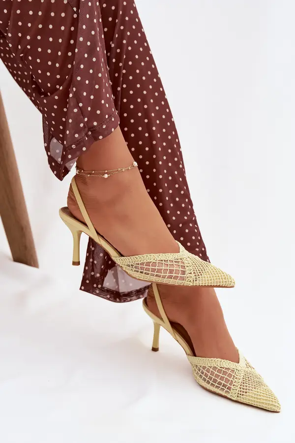 Boto Rumeni sandali s peto Hanelis