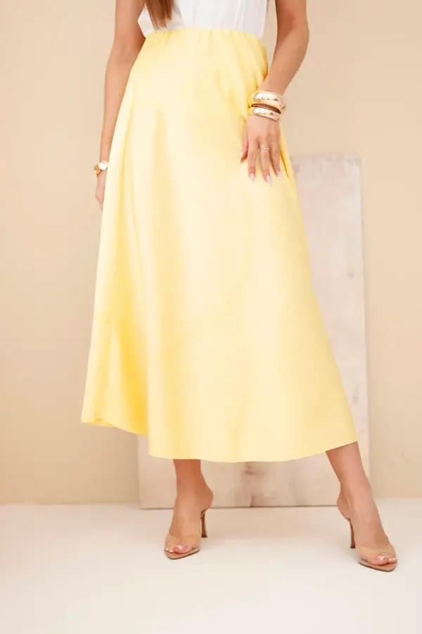 Kesi Włoski Rumeno A-krojno viskozno krilo Kesi