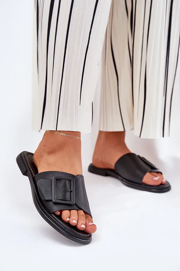 S. BARSKI S. BARSKI Ladies leather sandals with buckle D&A