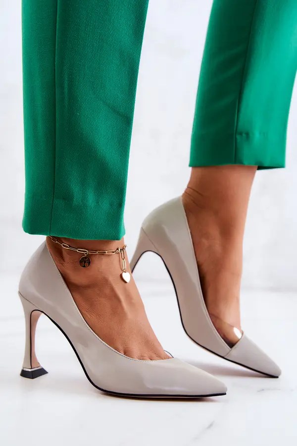 S. BARSKI S. BARSKI modni usnjeni salonarji v svetlo sivi barvi