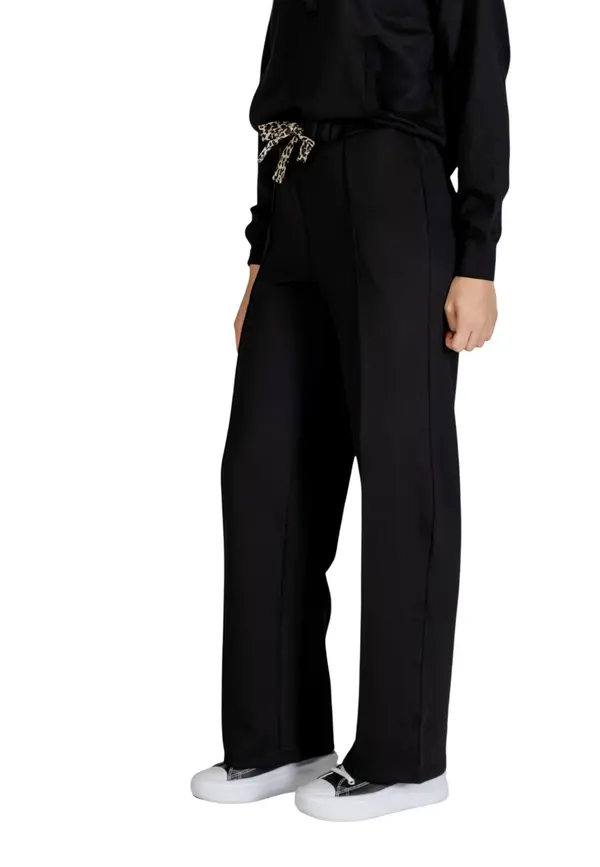 Only Samo črne hlače