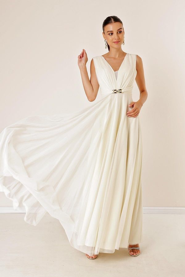 By Saygı Saygı V-vrat spredaj in zadaj z zaponko v večerni obleki sprednjega tila.