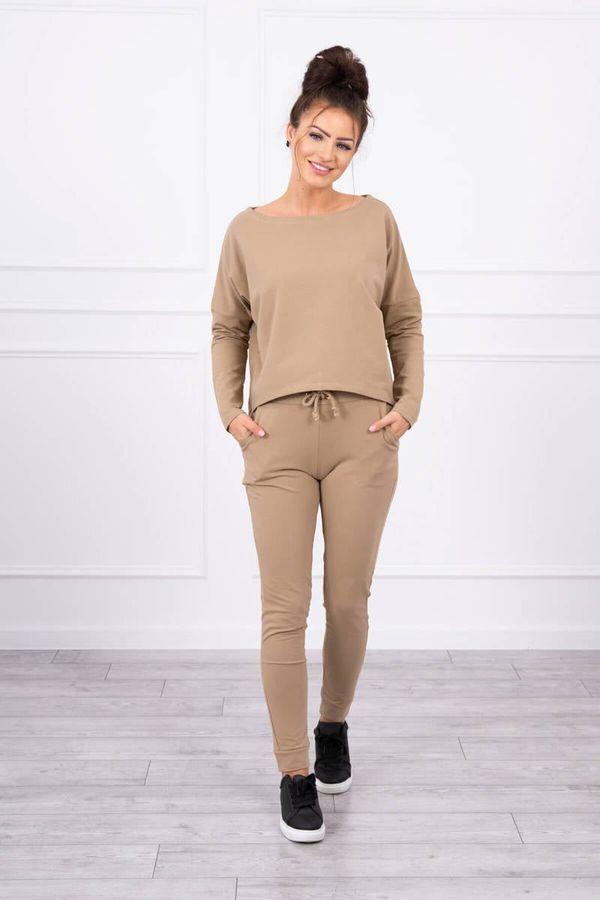 Kesi Set with oversized camel blouse