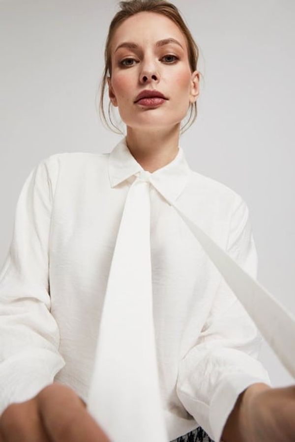 Moodo Shirt with a tied neckline