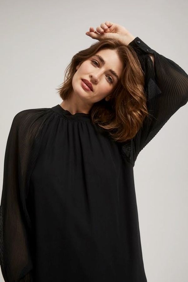 Moodo Shirt with pleated sleeves