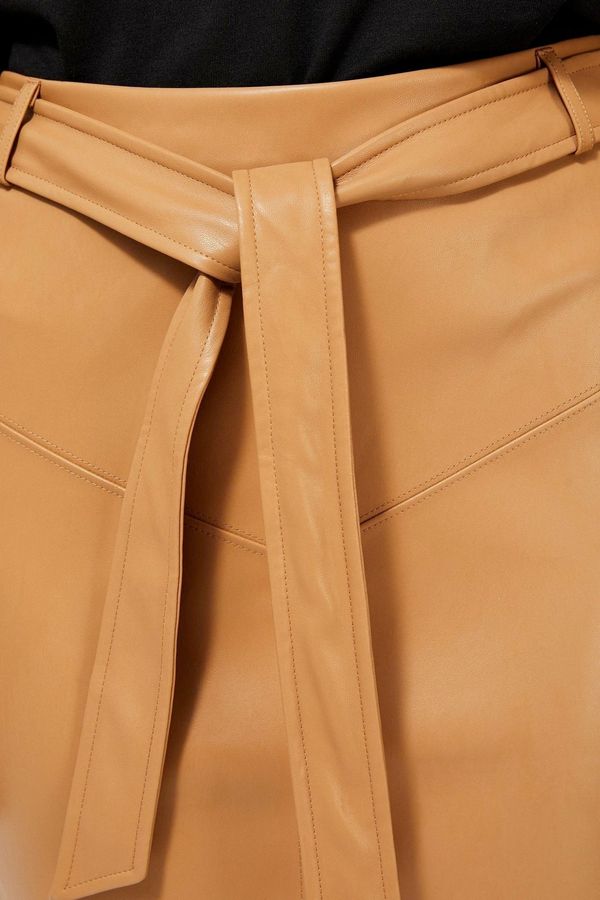 Moodo Skirt made of imitation leather