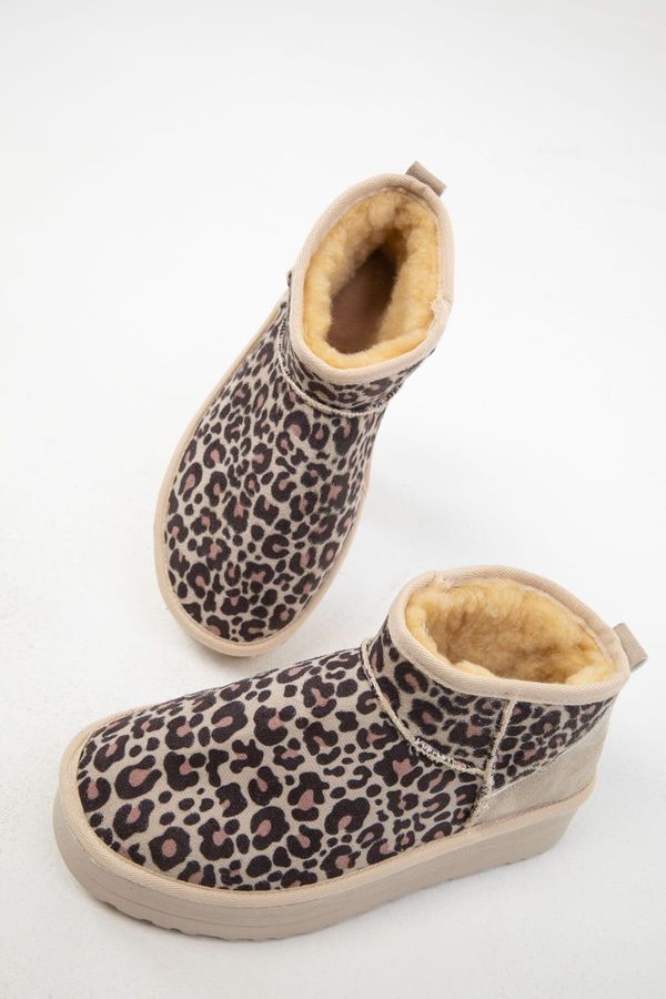 Soho Soho Beige Leopard Women's Boots & Bootie 20026