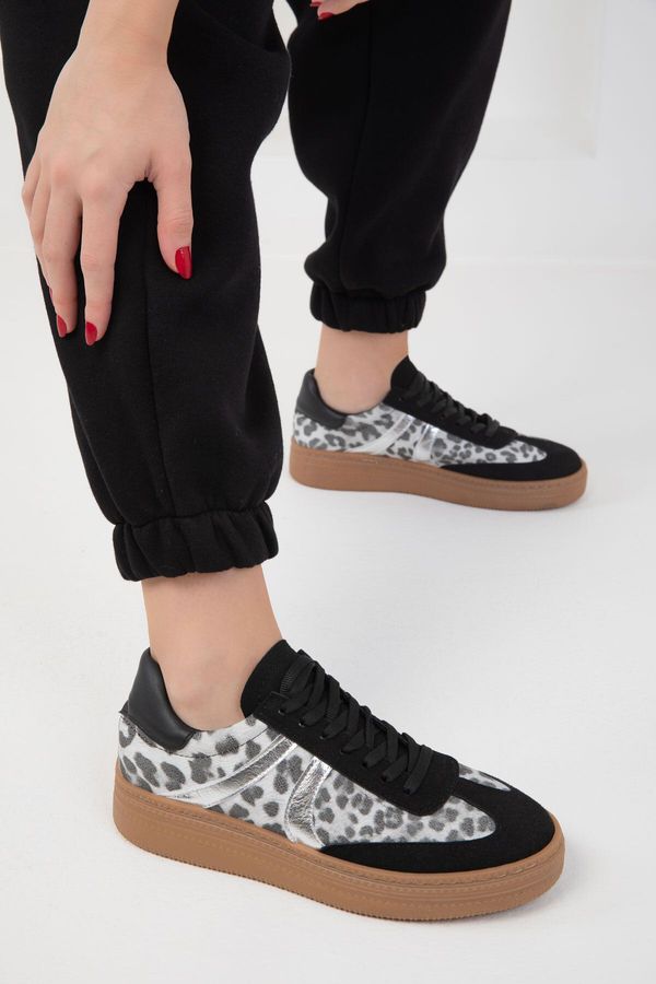 Soho Soho Black-Leopard Women's Sneakers 19923