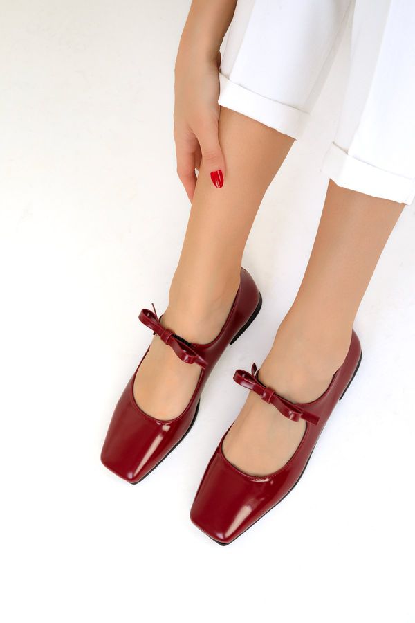 Soho Soho Burgundy Patent Leather Women's Flats 19040