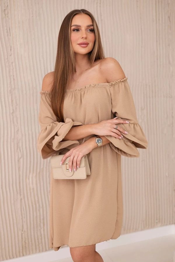 Kesi Spanish dress with ruffles on the sleeve Camel