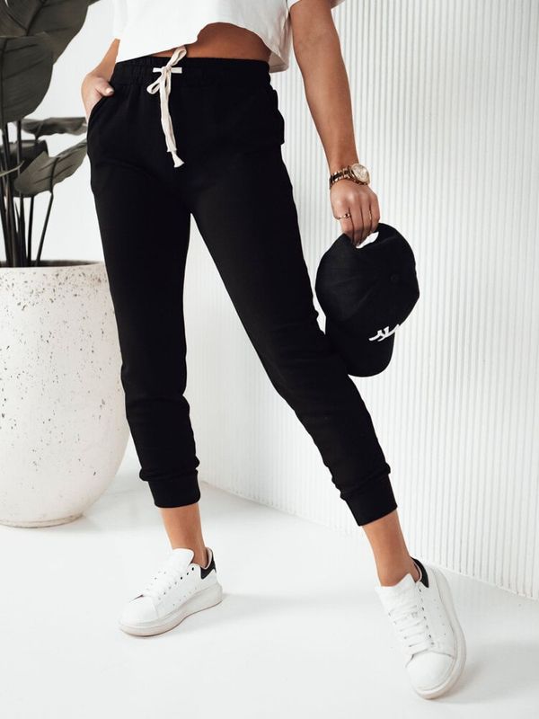 DStreet Spodnie damskie dresowe ELLEN czarne Dstreet