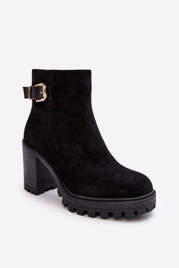 Kesi Suede women's ankle boots with black Menorium décor