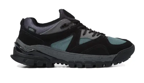 Vans Superge Vans AMZN Trailhead črne