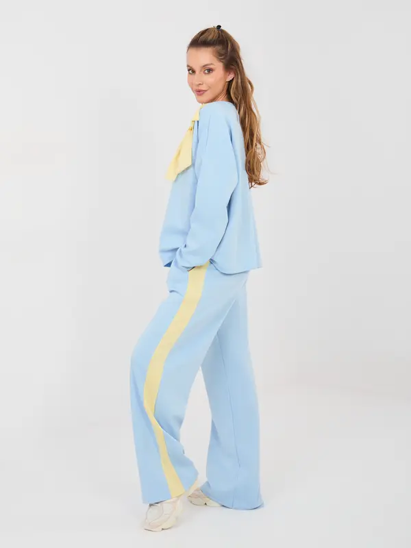 RUE PARIS Svetlo modre trenirke brez zapenjanja