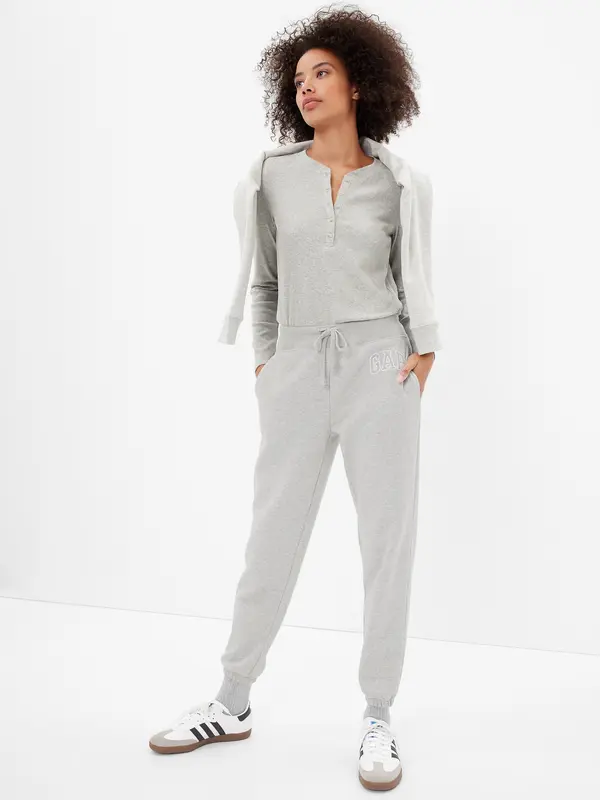 GAP Sweatpants GAP logo fleece - Ladies