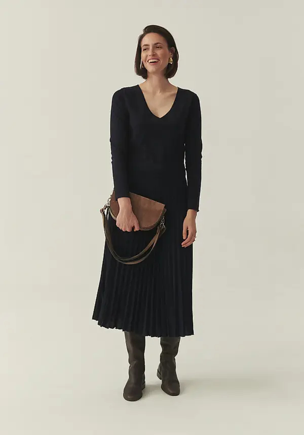 Tatuum Temno modra nabrane midi obleke Tatuum