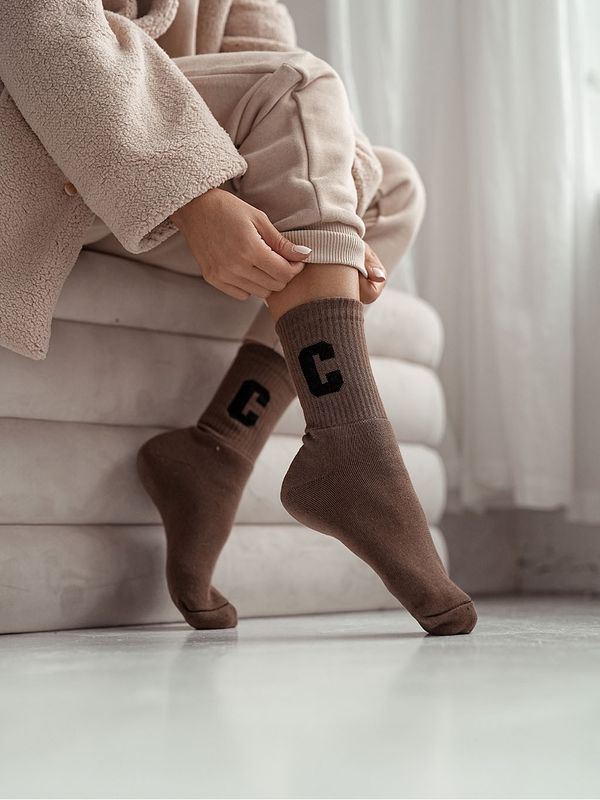 Milena Terry socks letter C brown